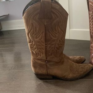 Guess cowboy boots